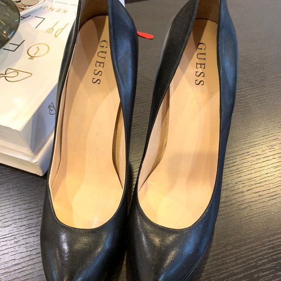 GUESS High Heels Pumps - Picture 4 of 9